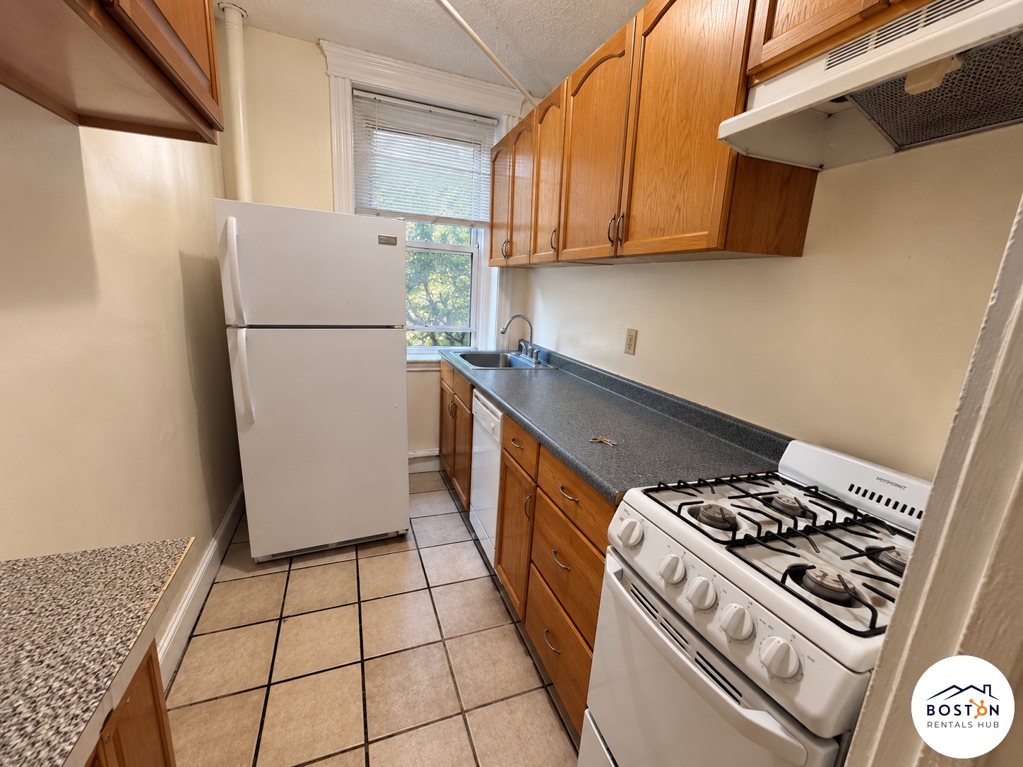 352 Riverway — Mission Hill