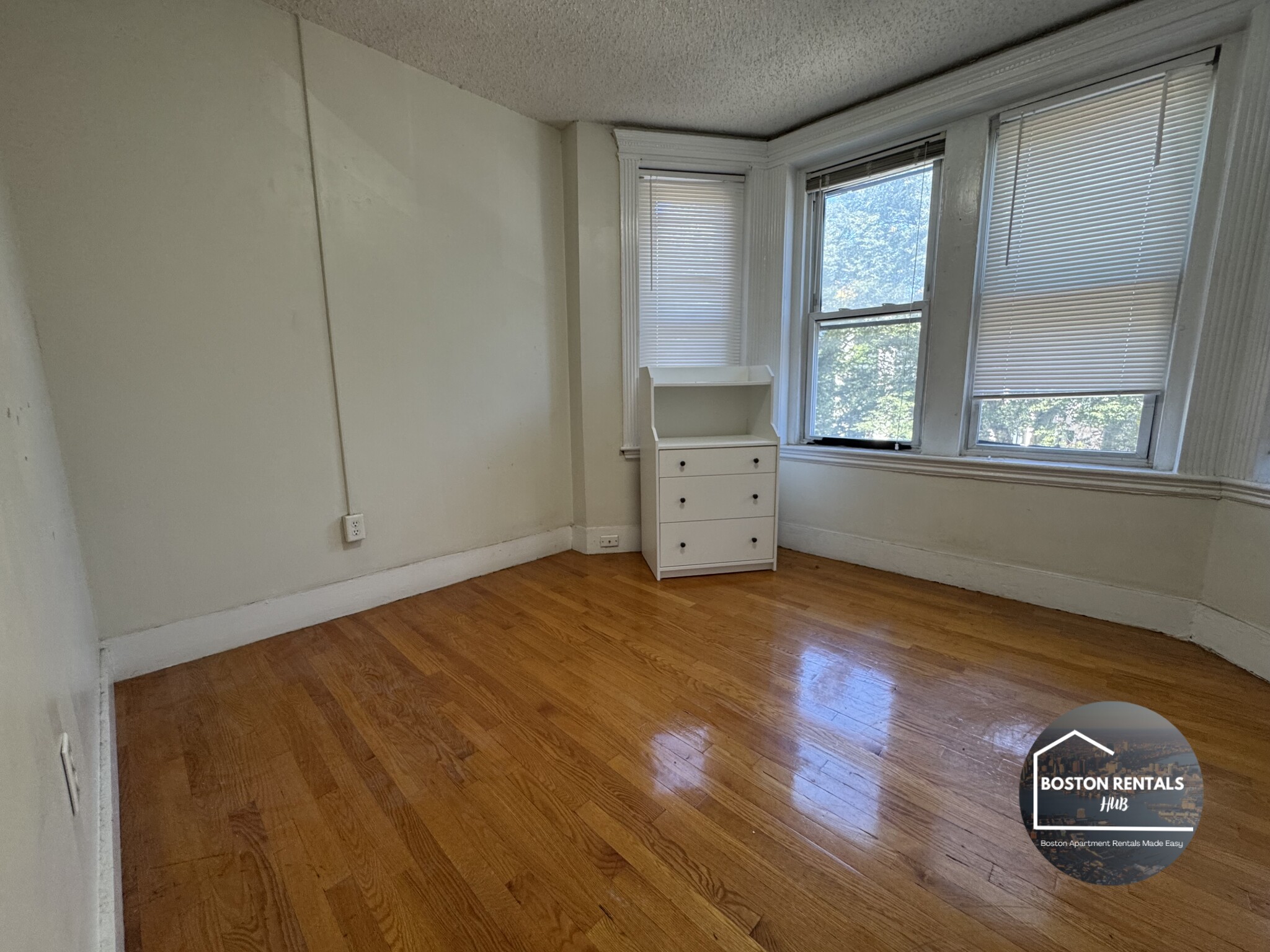 171 Hemenway St. — Fenway