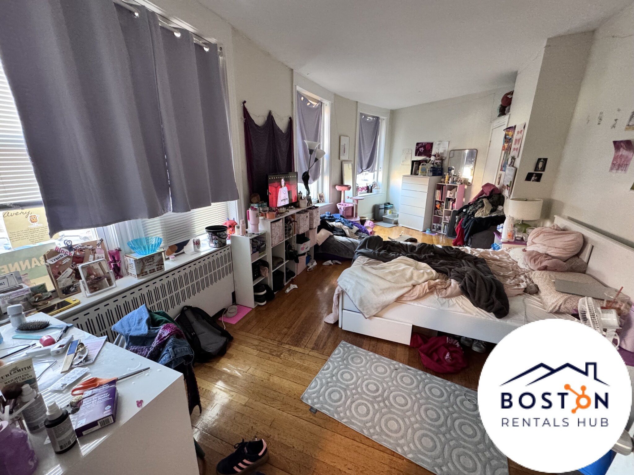 1232 Beacon St.