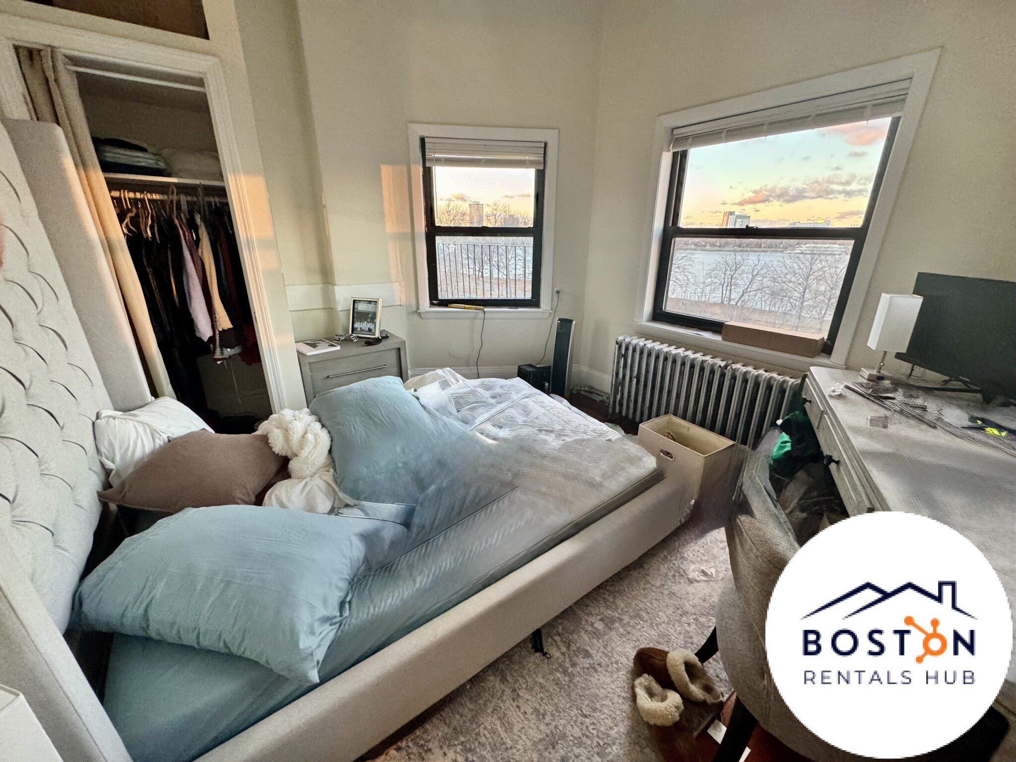 41 Bay State Rd. — Kenmore