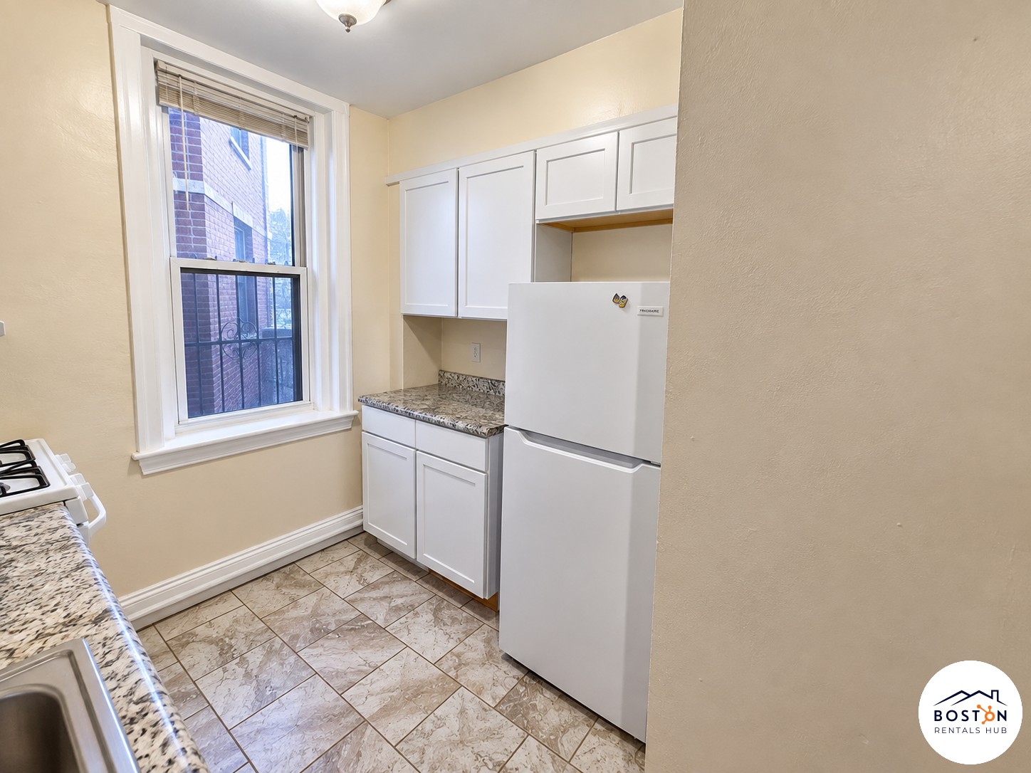 352 Riverway — Mission Hill