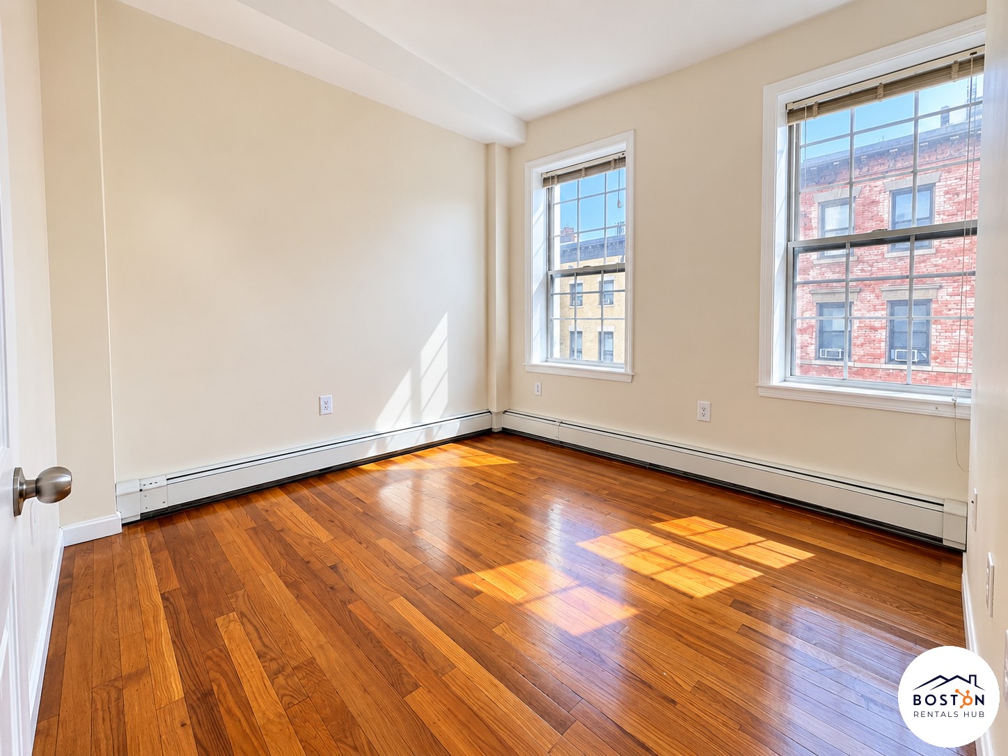 28 Phillips St. — Beacon Hill