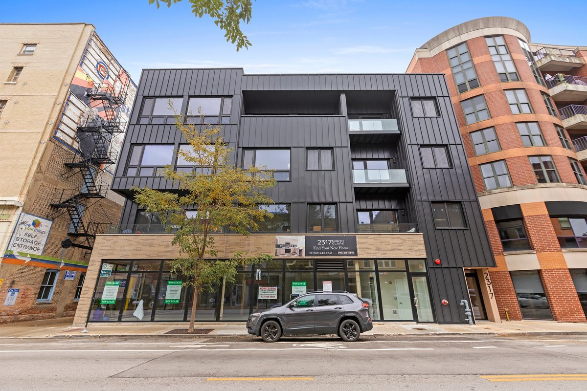 2317 North Clark St., Chicago, IL - 3,549 USD/ month