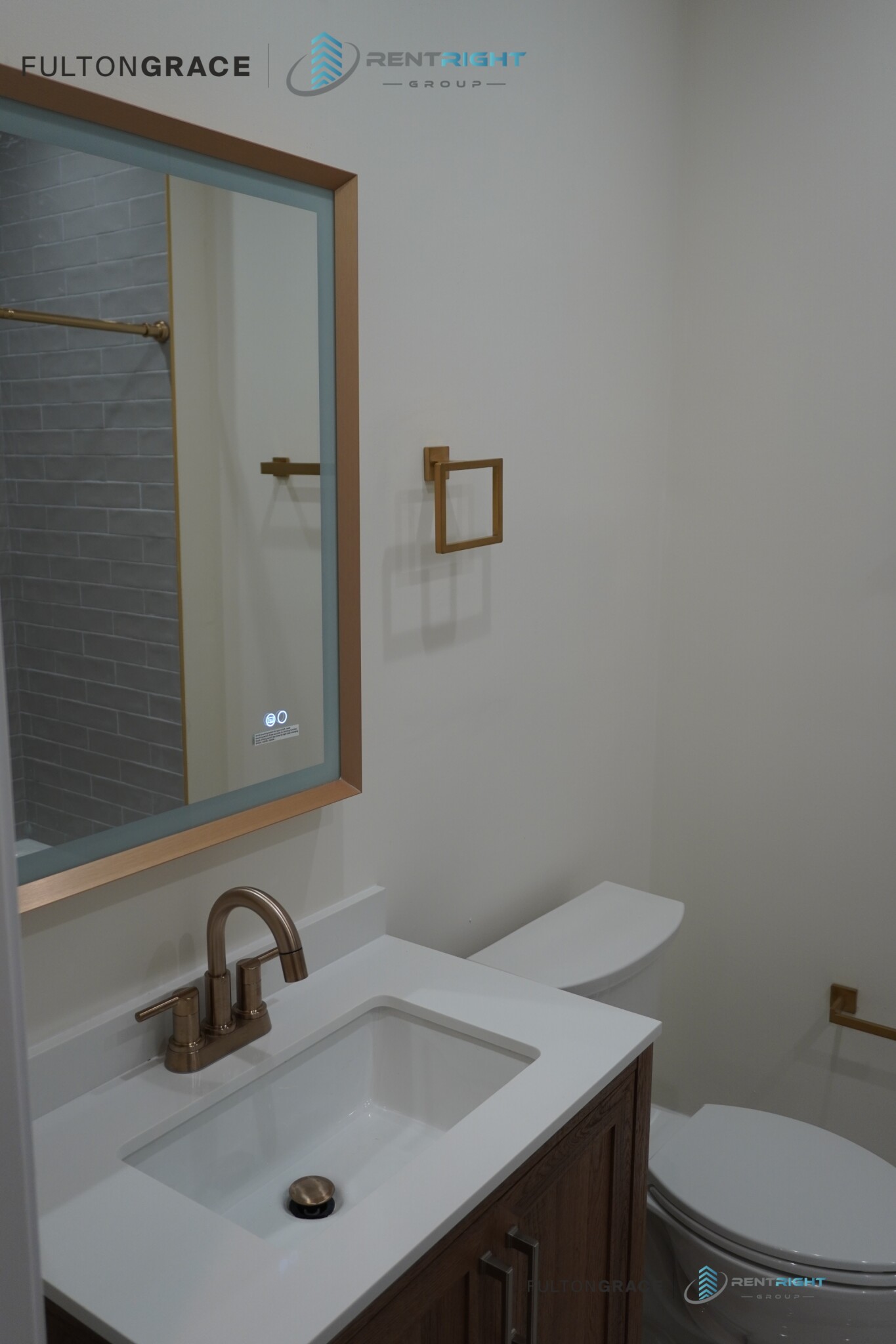 4638 North Hamilton Ave., Chicago, IL - 4,995 USD/ month