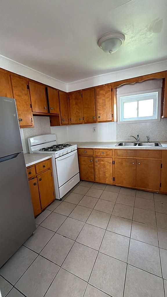 Photo 4 of 84 Orange St. Unit 2N