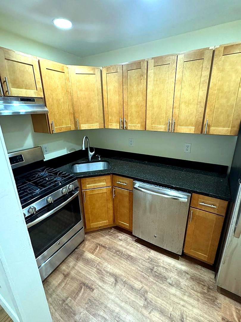 Photos of apartment on Centennial Pl.,Framingham MA 01701