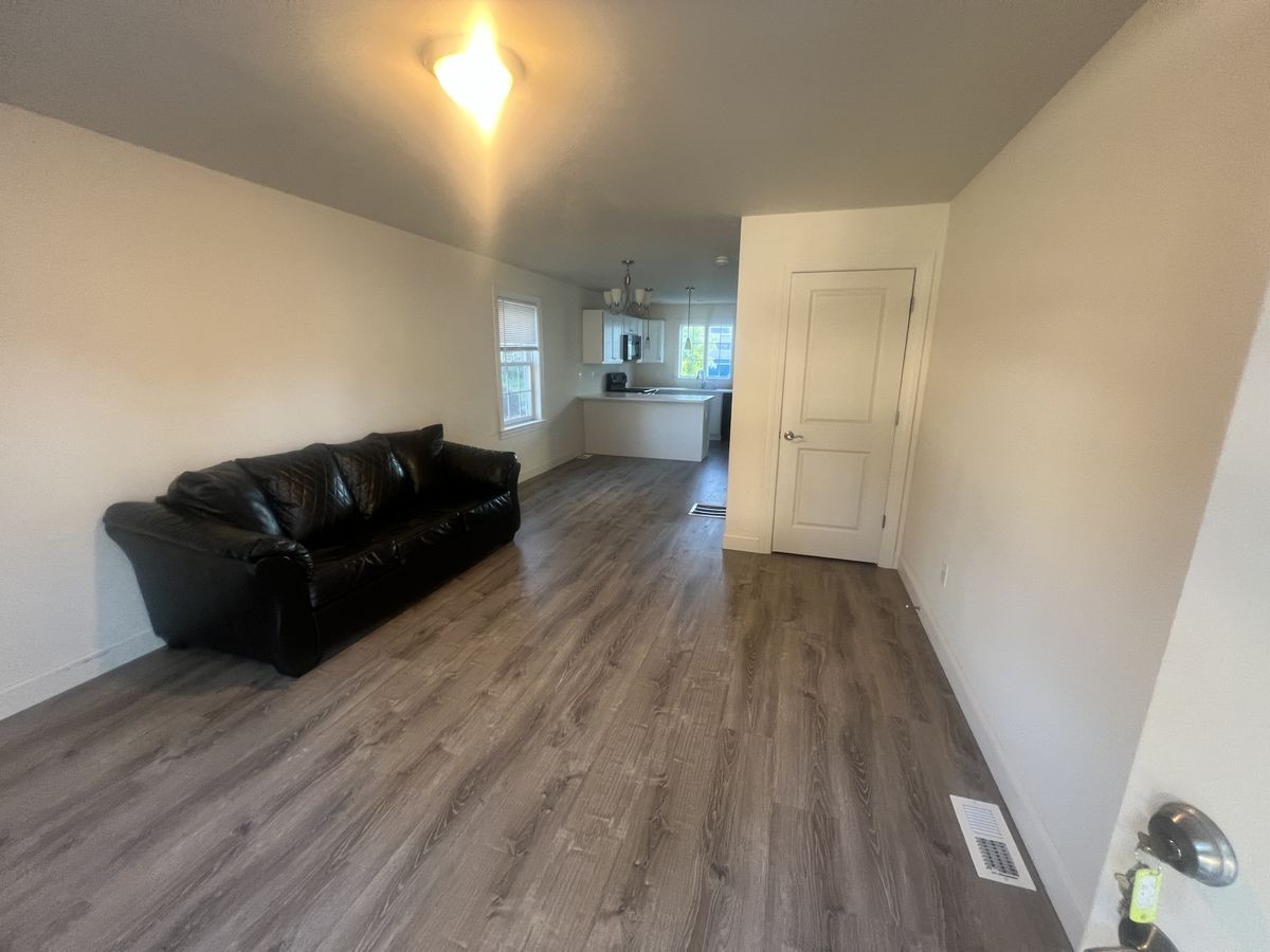 Photos of apartment on Everit Ave.,Framingham MA 01702