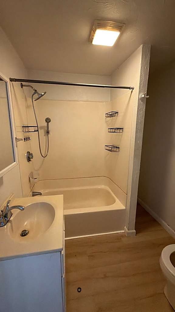 Photo 6 of 74 Ellen St. Unit 3W