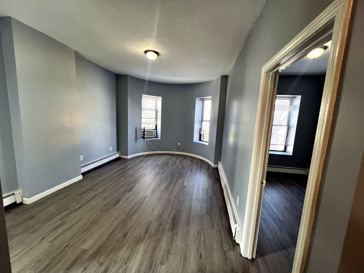 Photos of apartment on Washington St.,Boston MA 02130