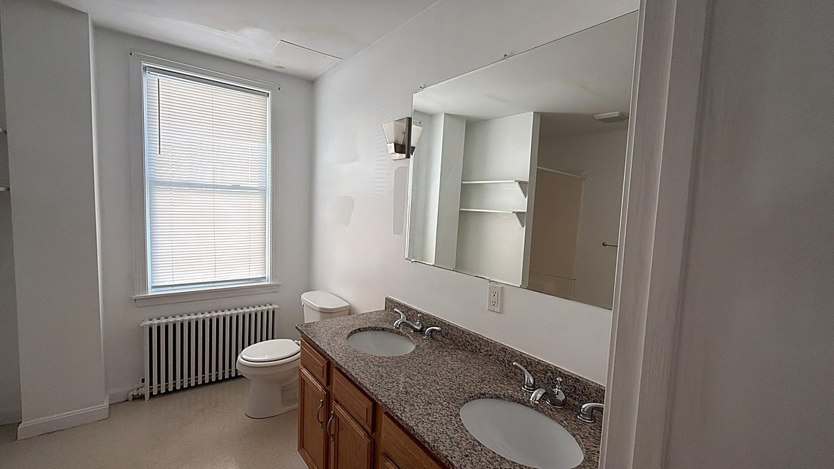 Photo 8 of 72 South Sixth St. Unit 1