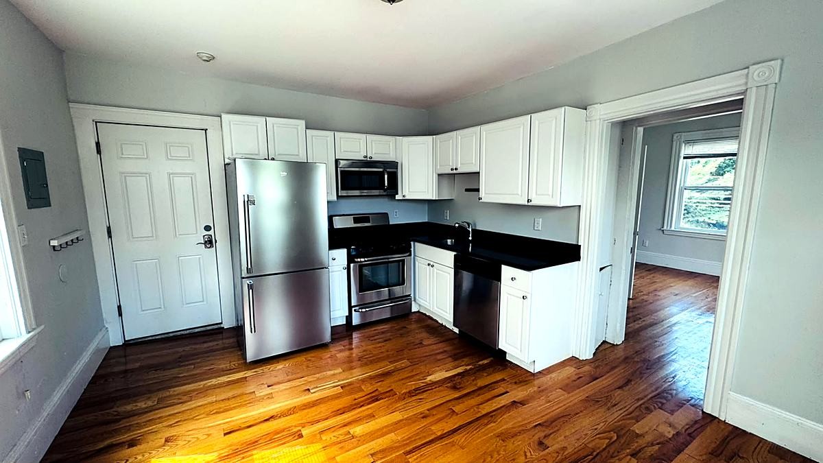Pictures of  property for rent on Crescent St., Waltham, MA 02453