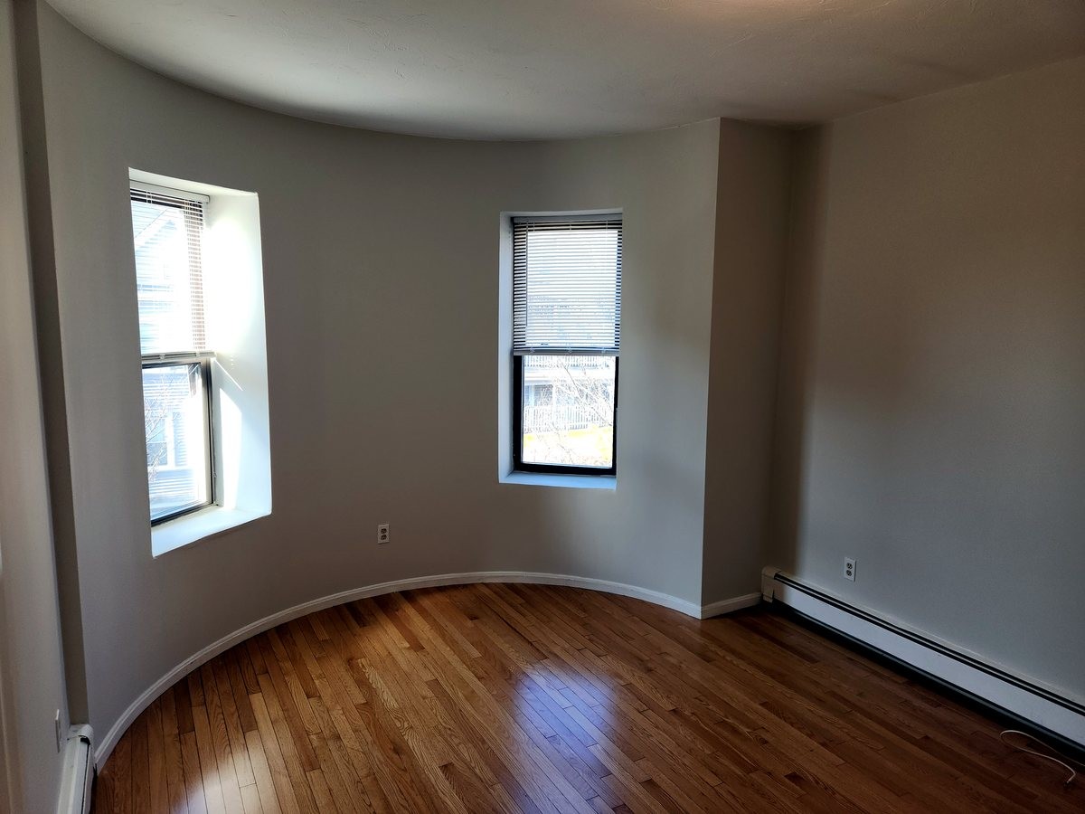 Pictures of  property for rent on Washington St., Boston, MA 02130