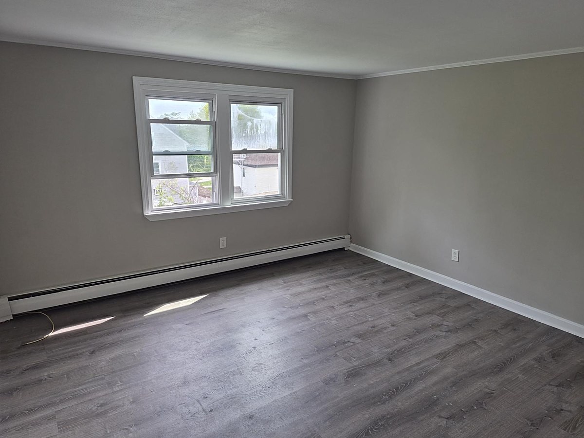 33 Hanover F, Fall River