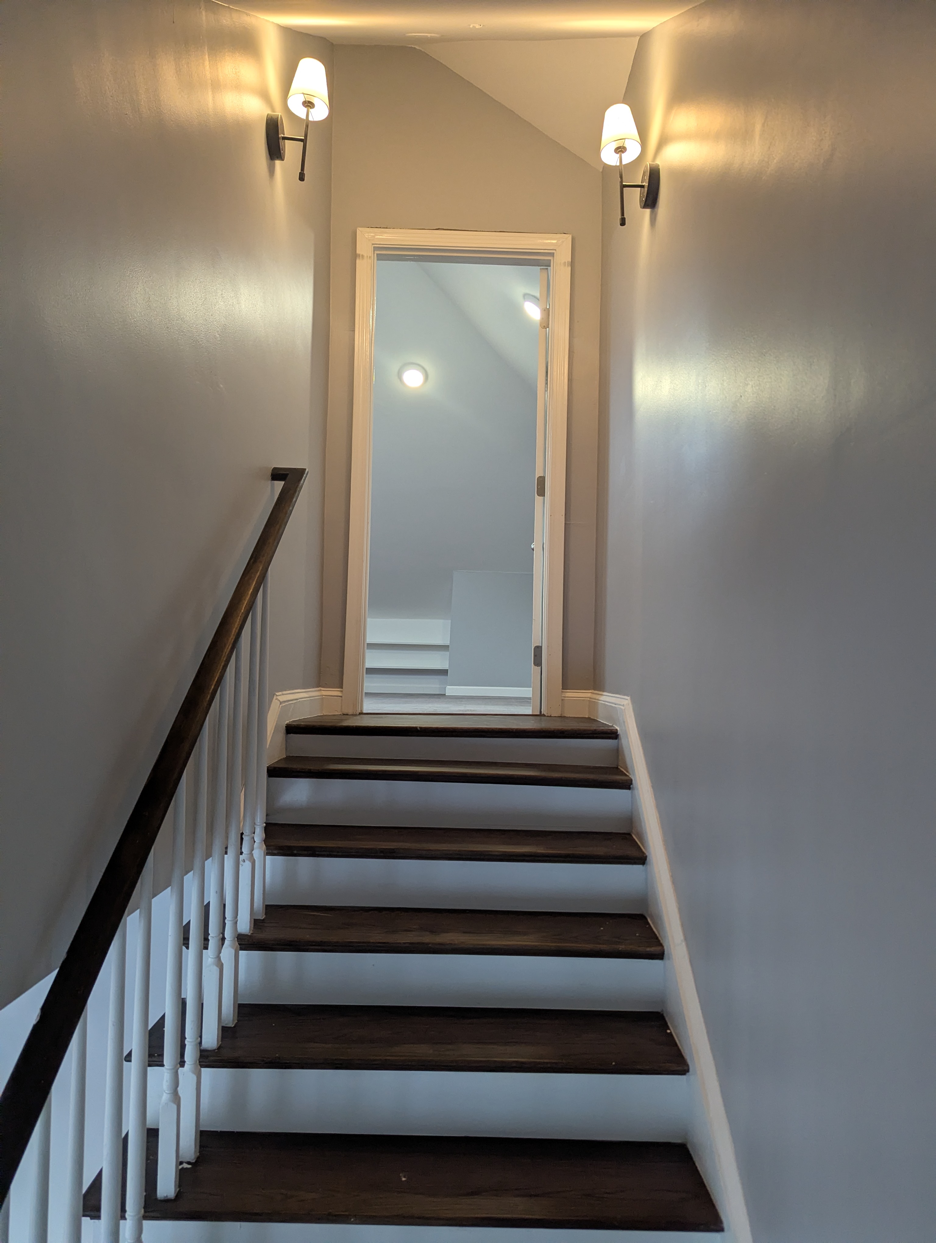 Photos of apartment on Whitfield St.,Boston MA 02124
