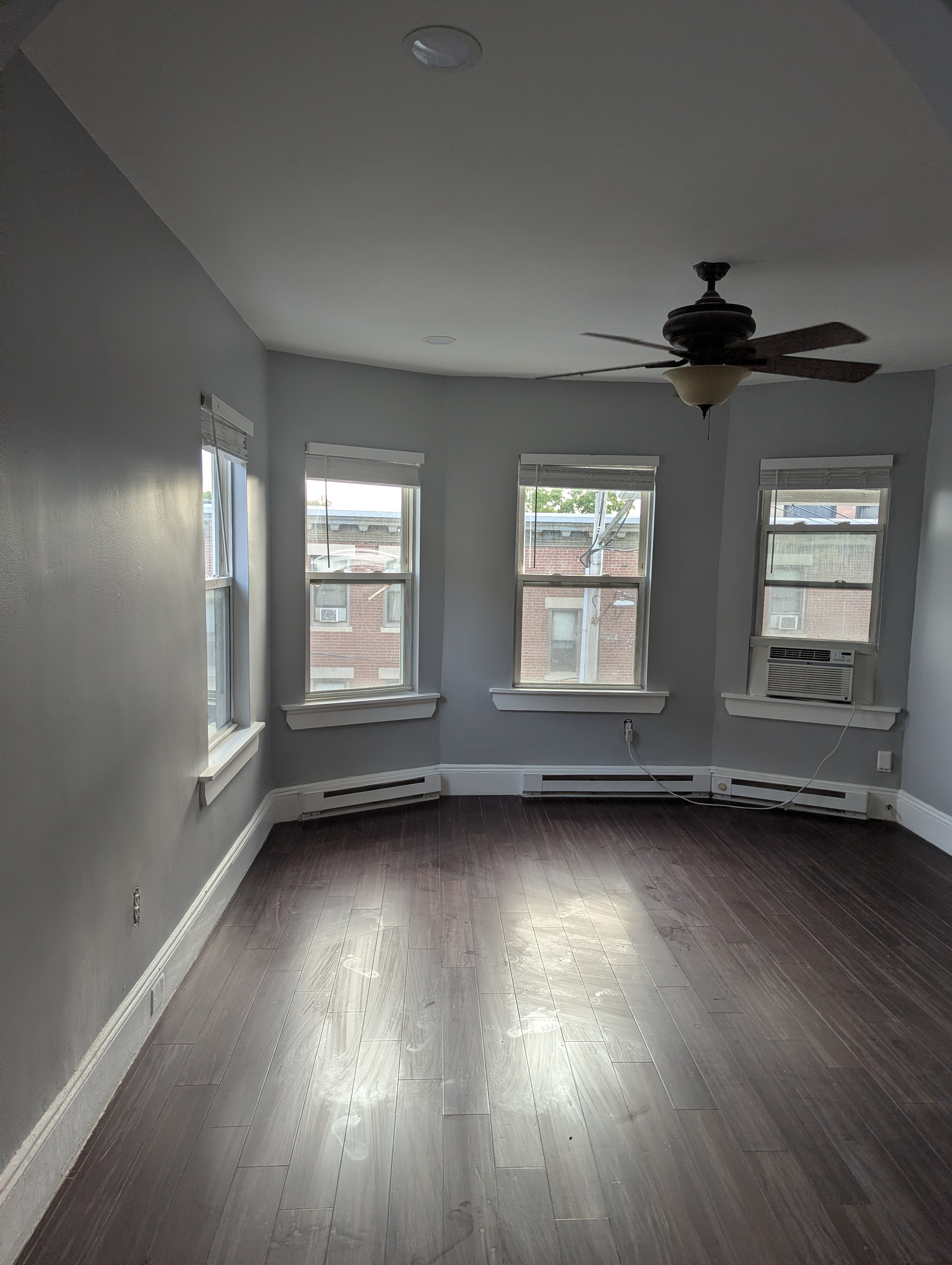 Photos of apartment on Whitfield St.,Boston MA 02124