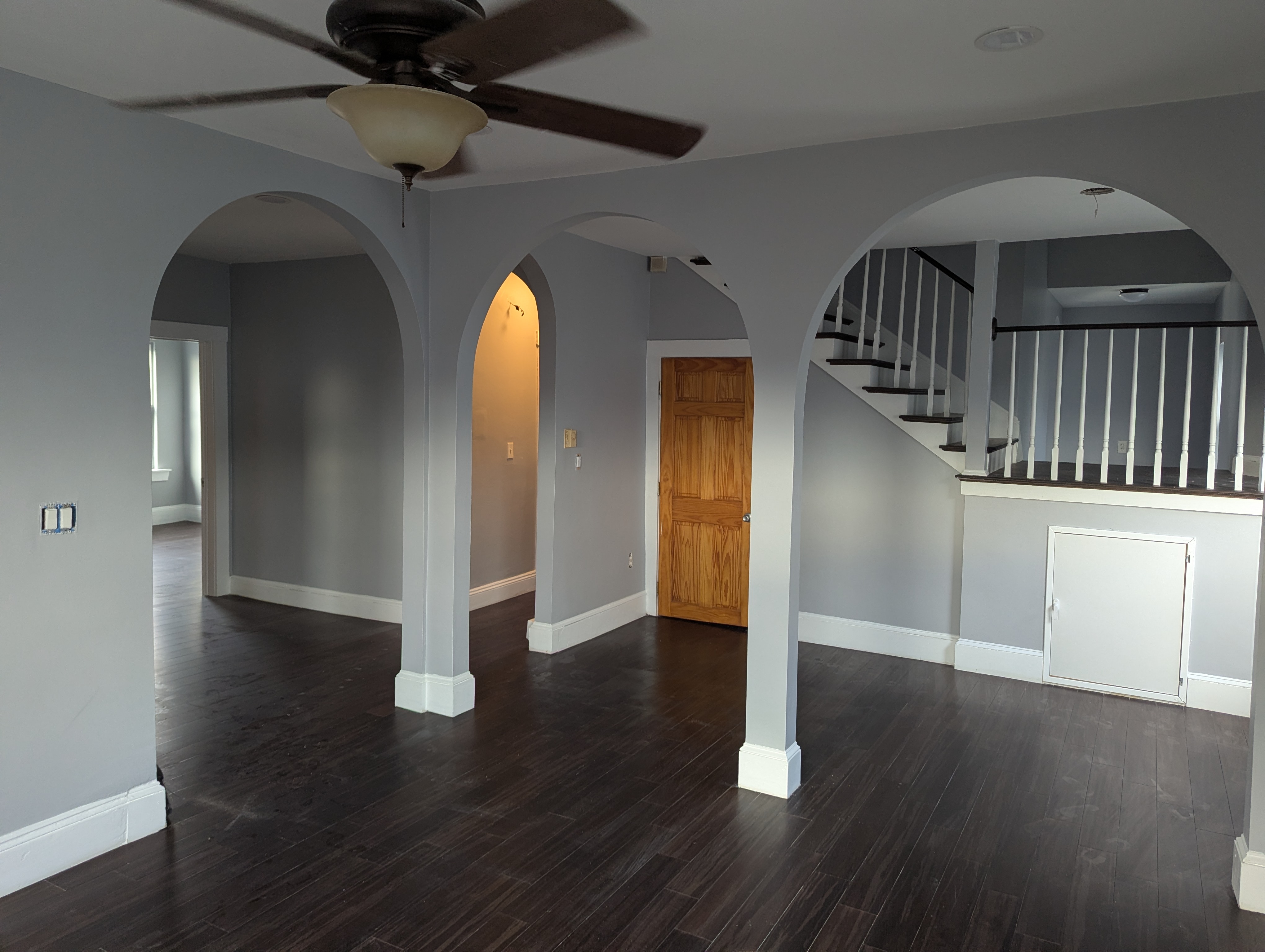 Photos of apartment on Whitfield St.,Boston MA 02124