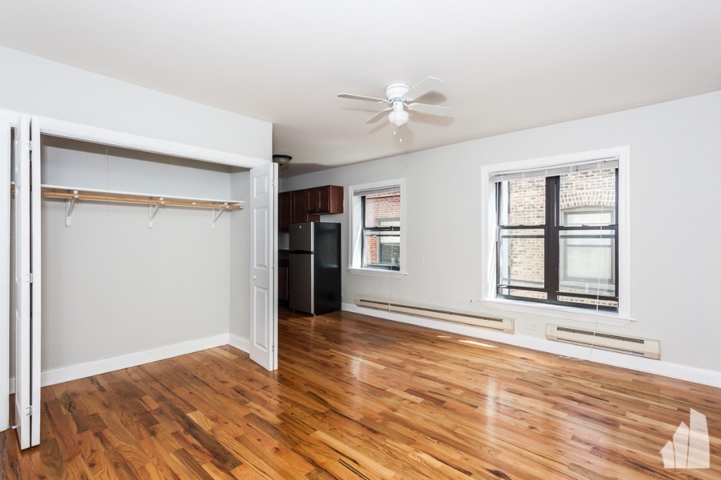 821 Cornelia, Chicago, IL - 1,495 USD/ month