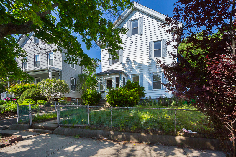 Photos of apartment on Monument St.,Medford MA 