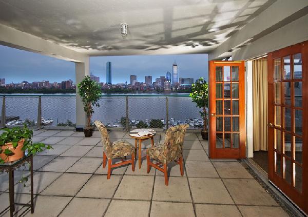 100 Memorial Dr, Area 2/MIT