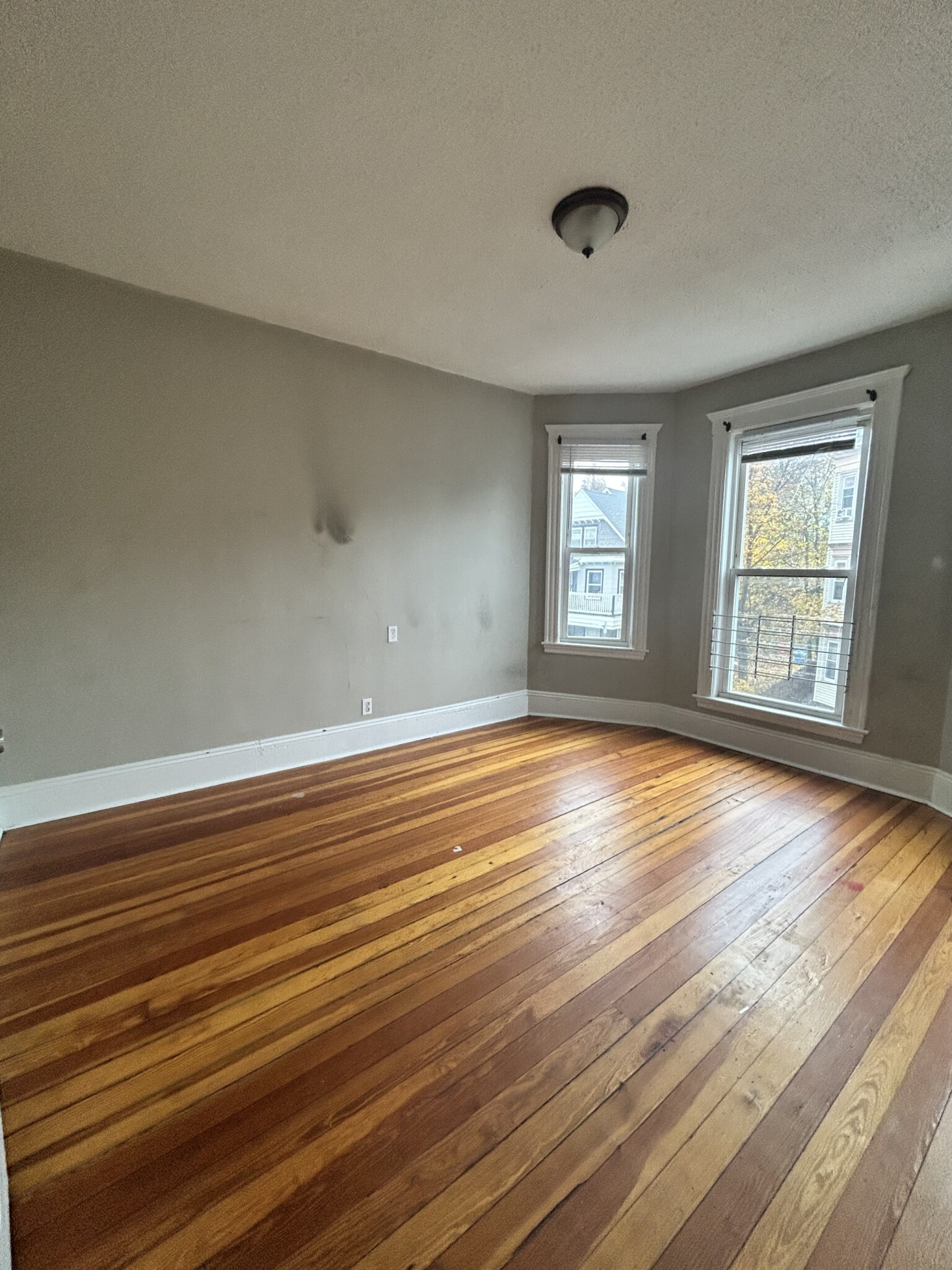 Photos of apartment on hamilton,Boston MA 02122