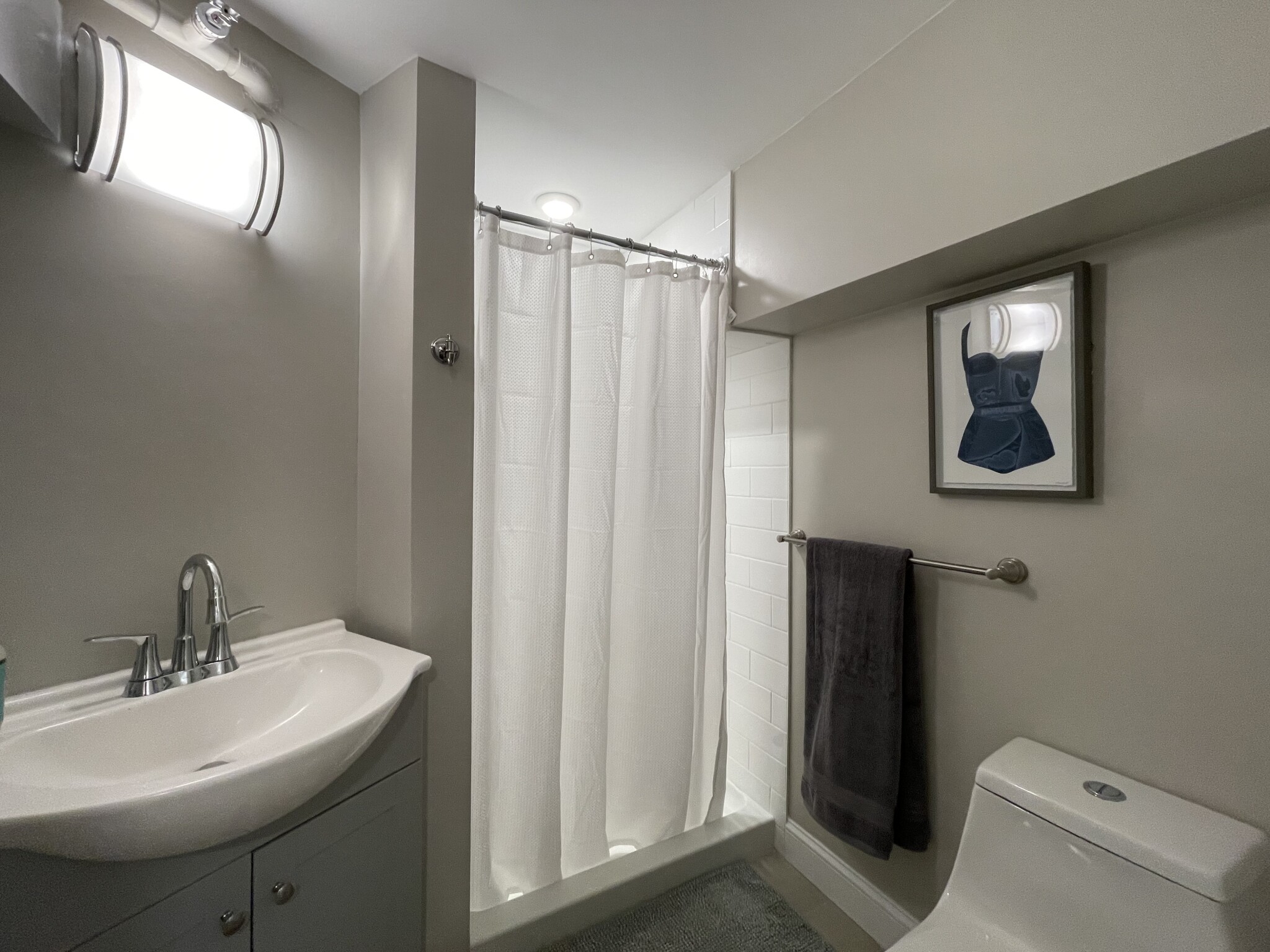 Photos of apartment on Irving St.,Cambridge MA 02138