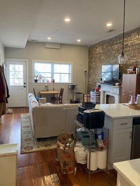 Photos of apartment on Sumner St.,Boston MA 02128