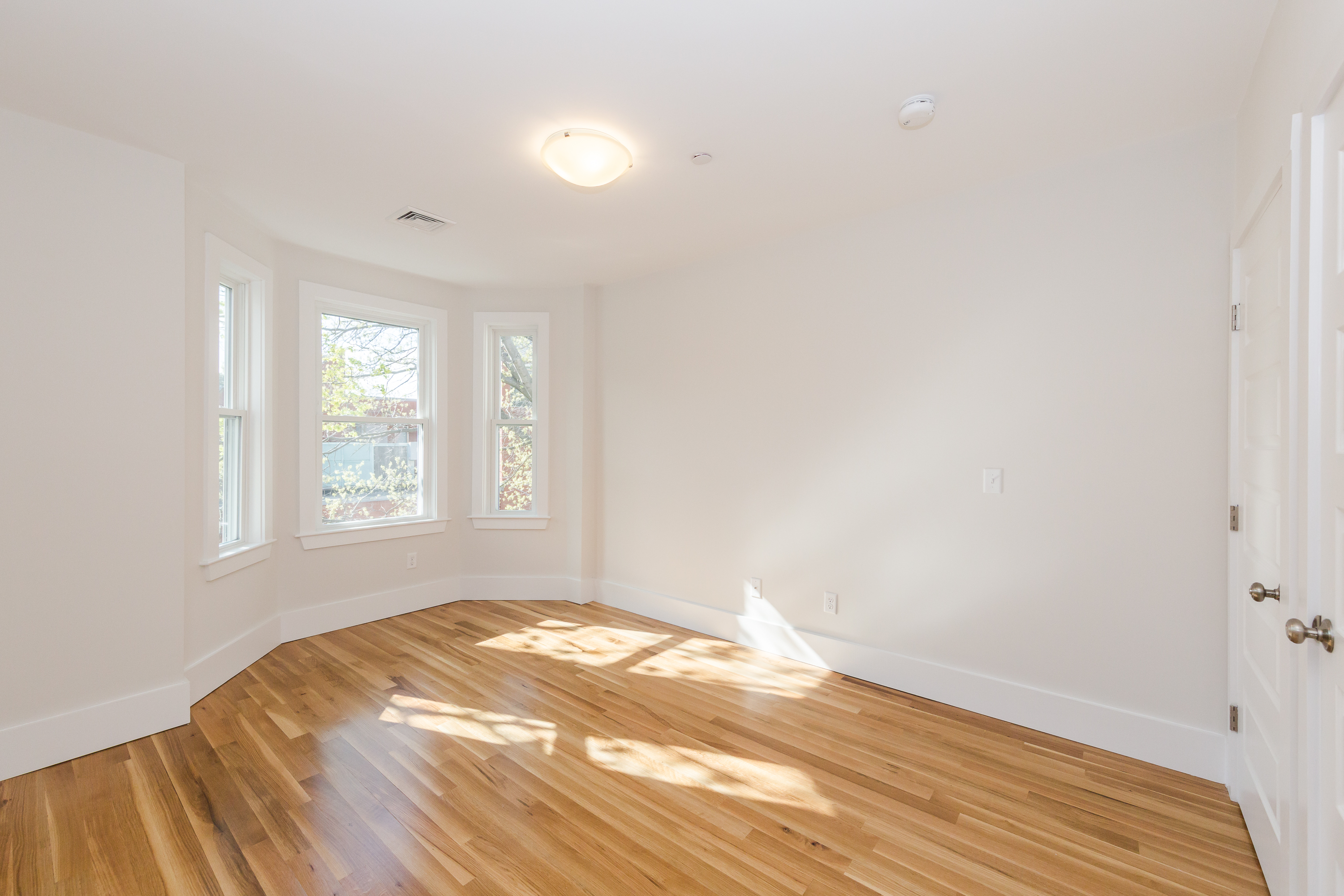 Photos of apartment on Second St.,Cambridge MA 