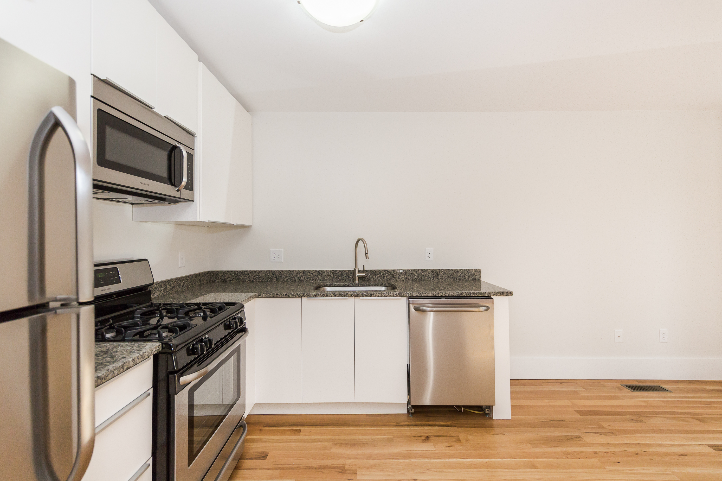 Photos of apartment on Second St.,Cambridge MA 