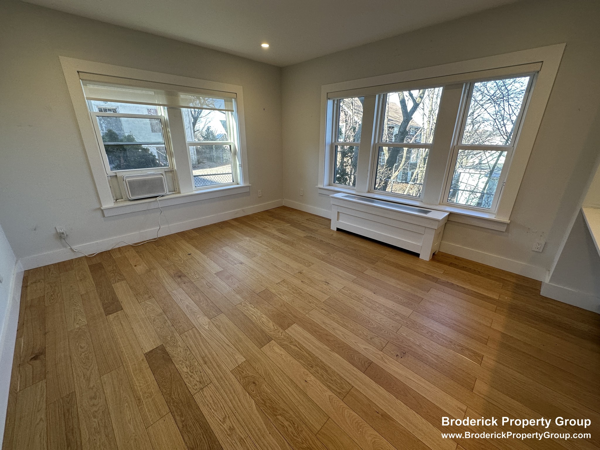 1 bedroom apartment at 123 Highland Ave., Winter Hill, Boston