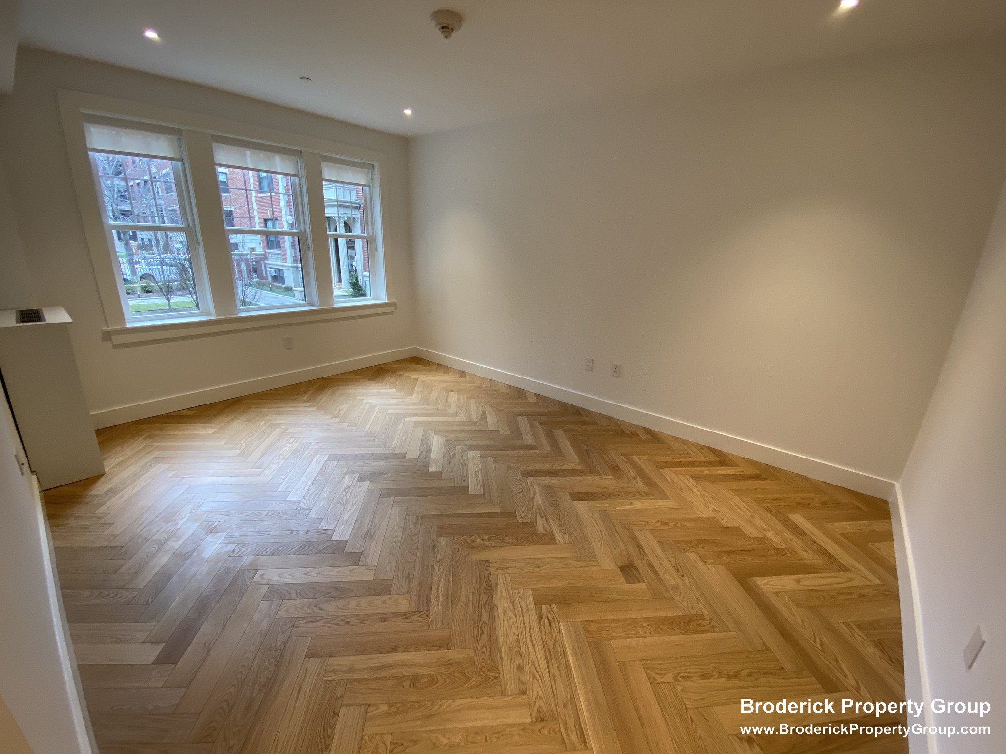1 bedroom apartment at 16A Forest St., Agassiz, Boston