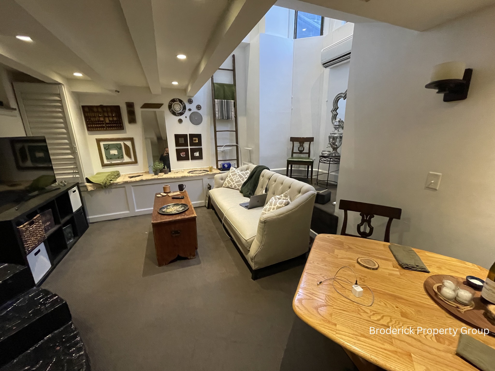 1.5 bedroom apartment at 113 Beacon St., Back Bay, Boston