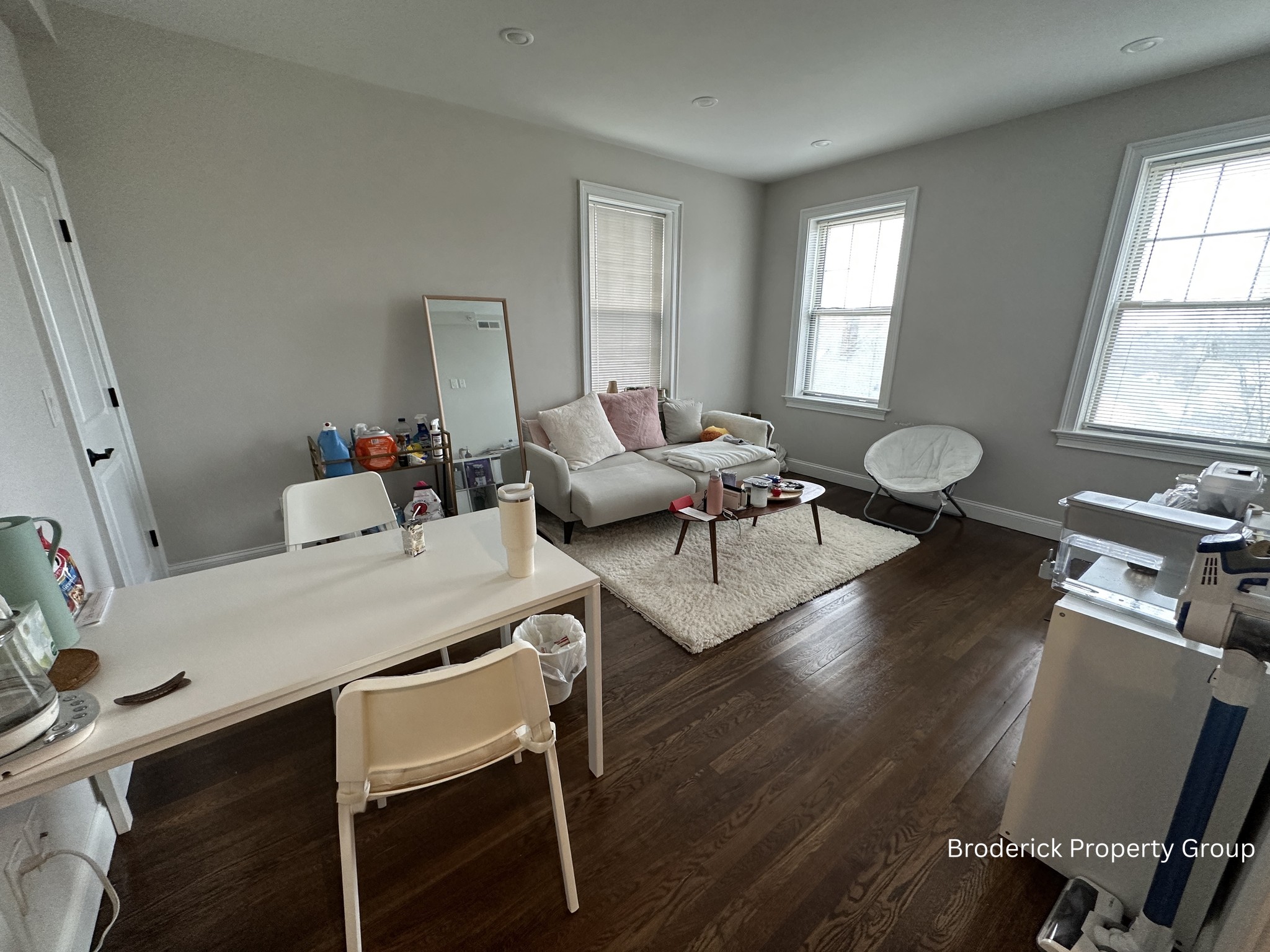 2 bedroom apartment at 2017 Commonwealth Ave., Brighton, Boston