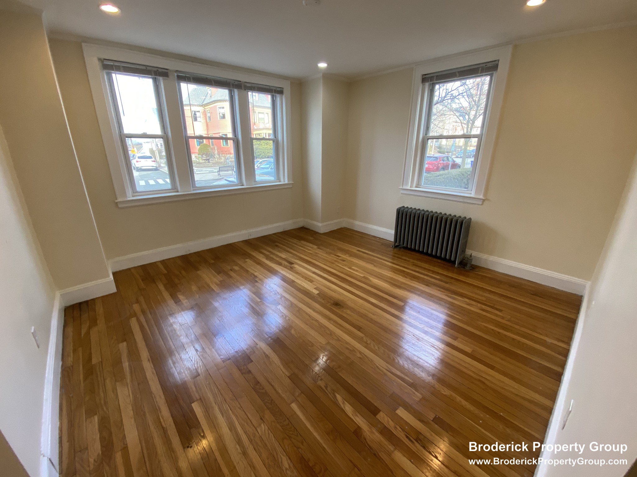 1 bedroom apartment at 136 Highland Ave., Winter Hill, Boston