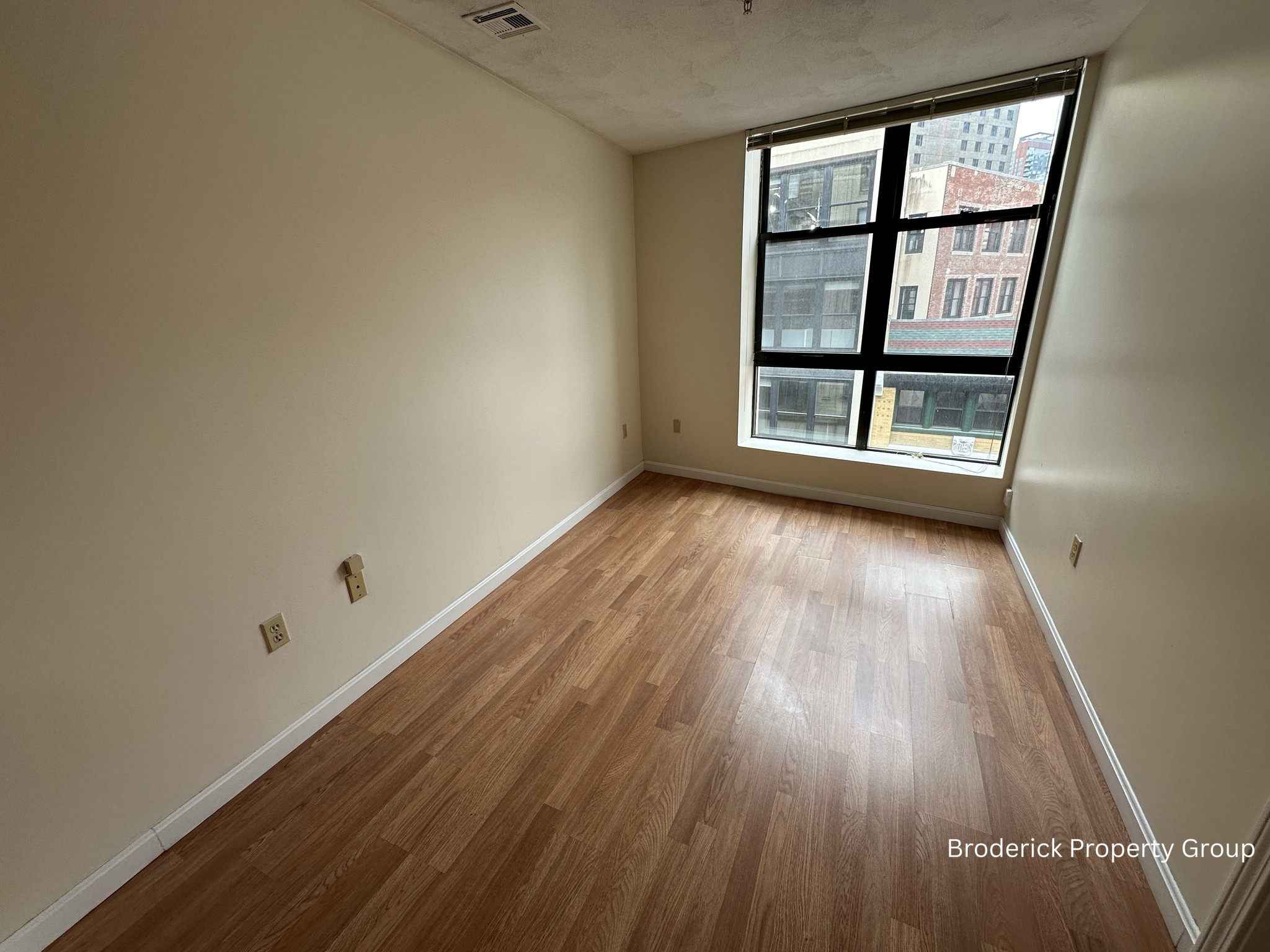1 bedroom apartment at 81 Essex St., Chinatown, Boston