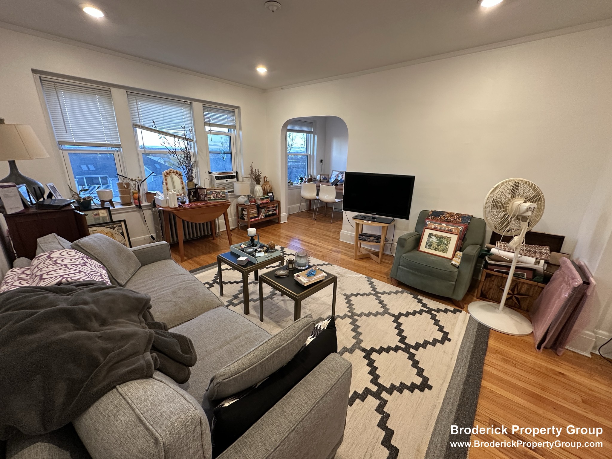 1 bedroom apartment at 123 Highland Ave., Winter Hill, Boston
