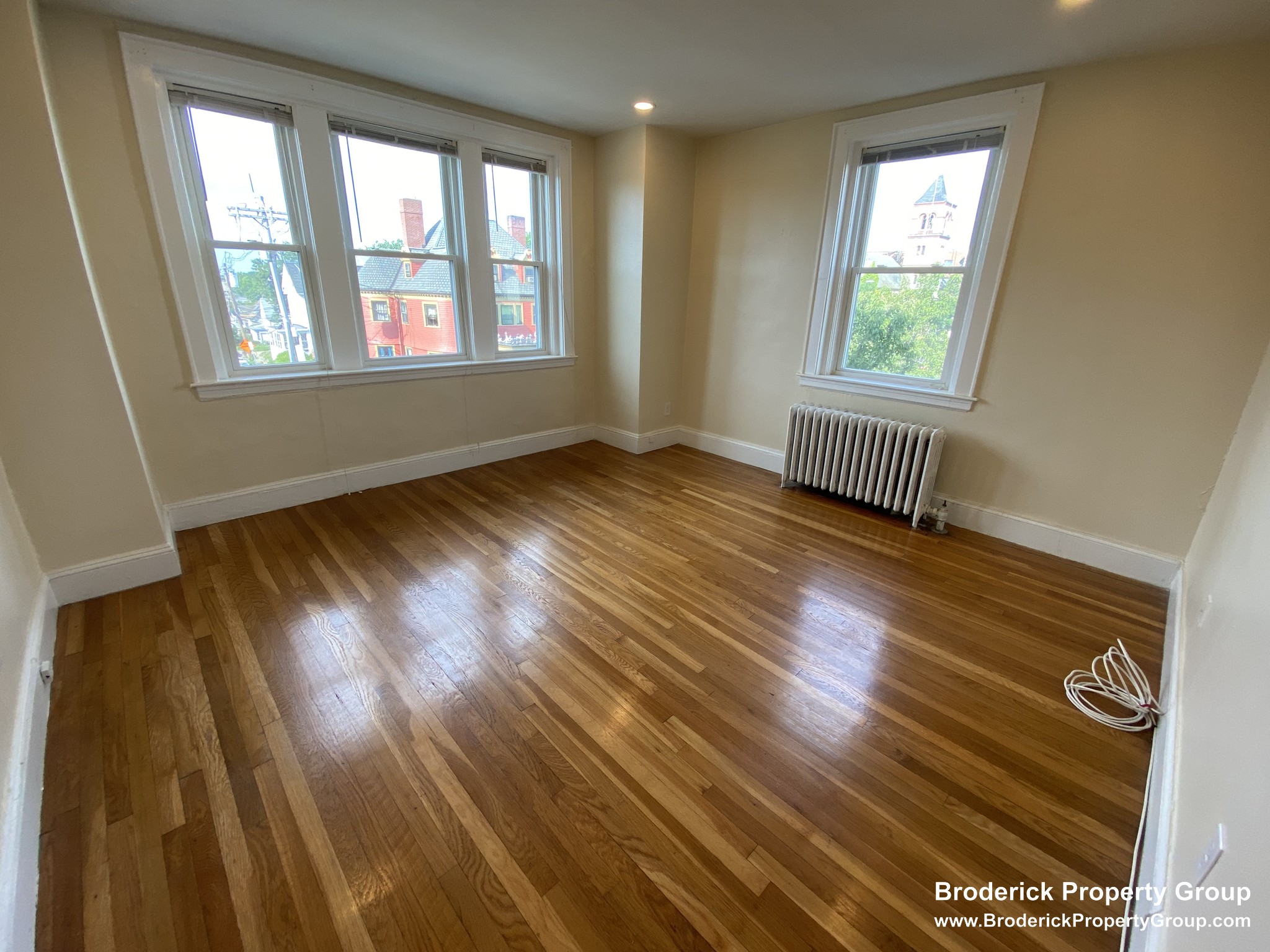 1 bedroom apartment at 136 Highland Ave., Winter Hill, Boston