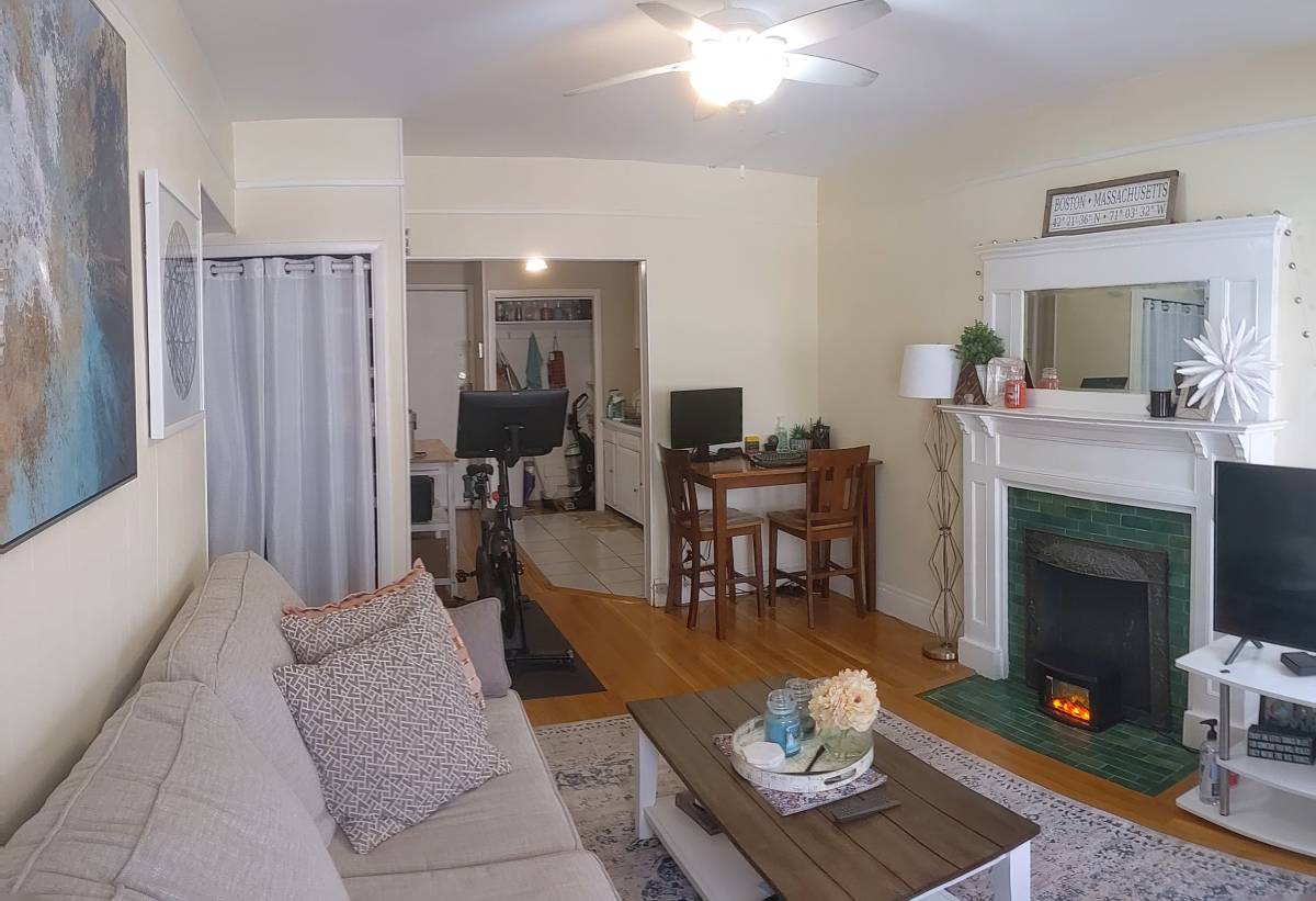 Photos of apartment on Commonwealth Ave.,Boston MA 02134