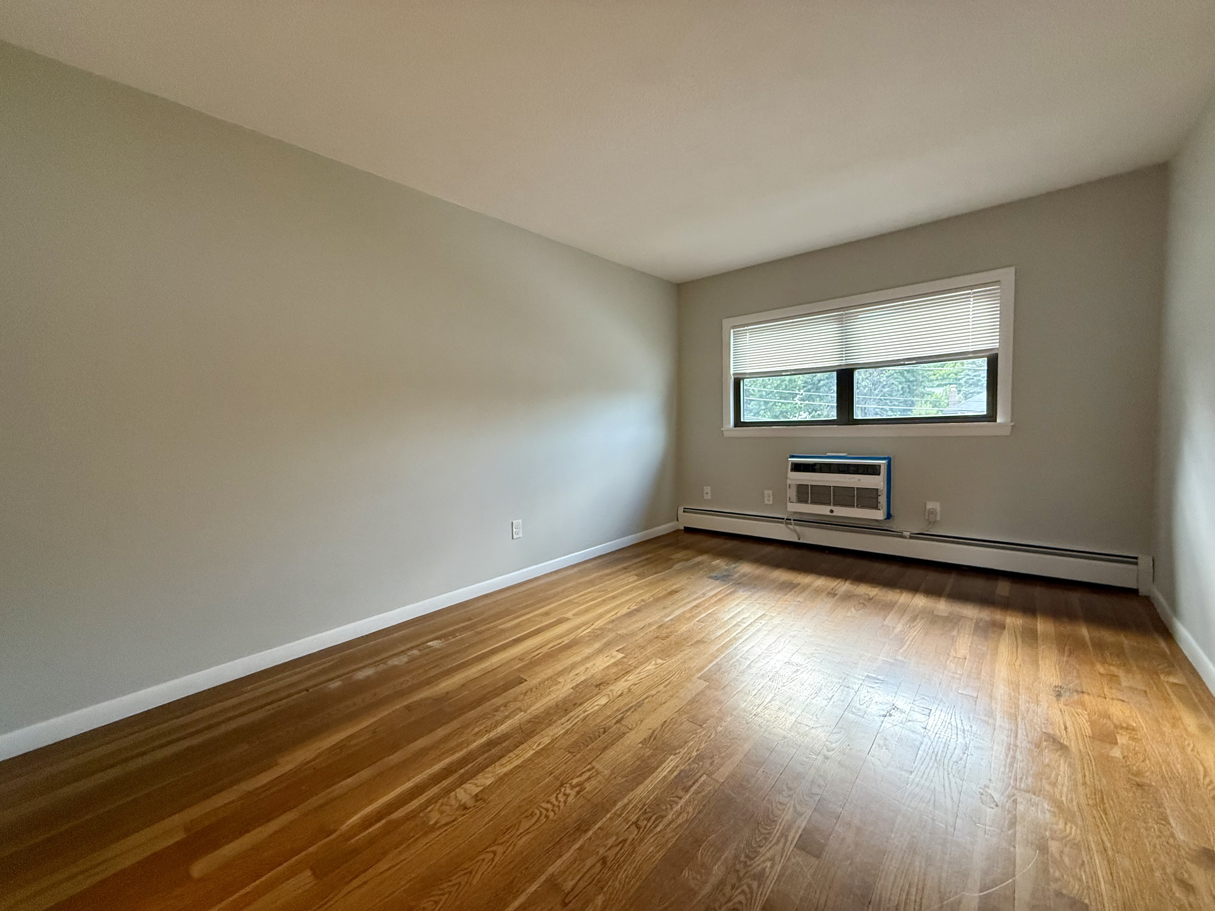 Photos of apartment on Friend St.,Waltham MA 02453