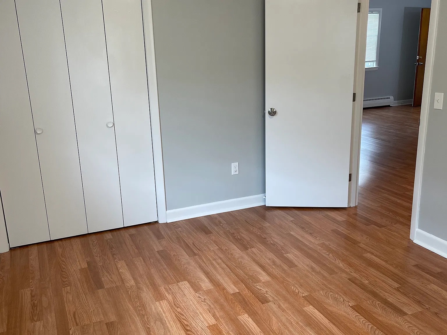 Photo 4 of 5 Lawrence Ave. Unit 4