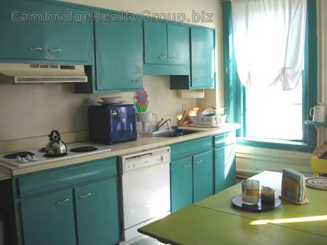 6 Arlington St, Porter Square