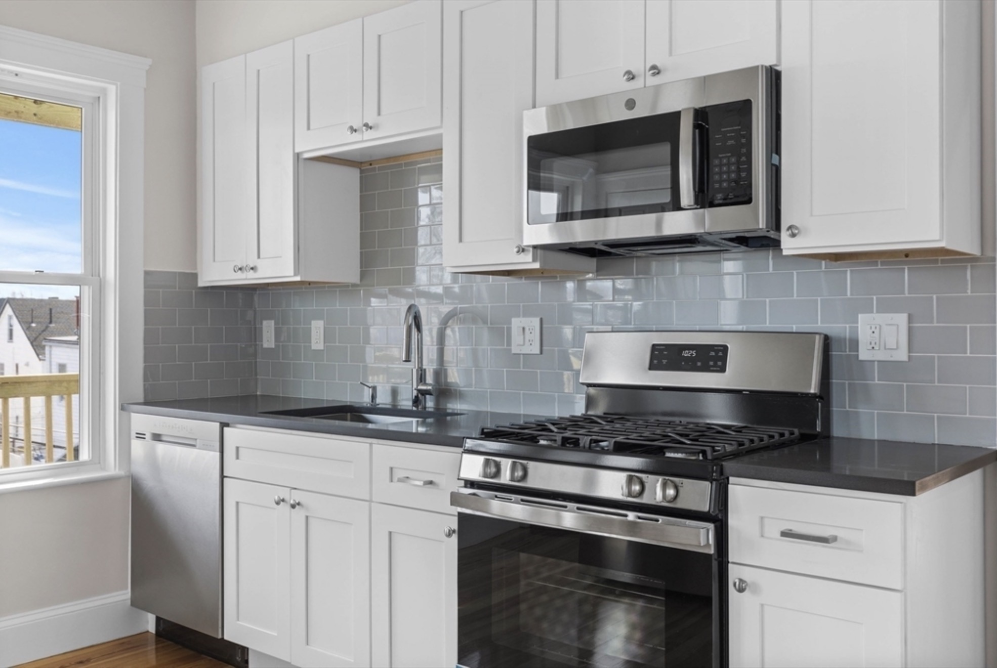 Photos of apartment on Speedwell St.,Boston MA 02122