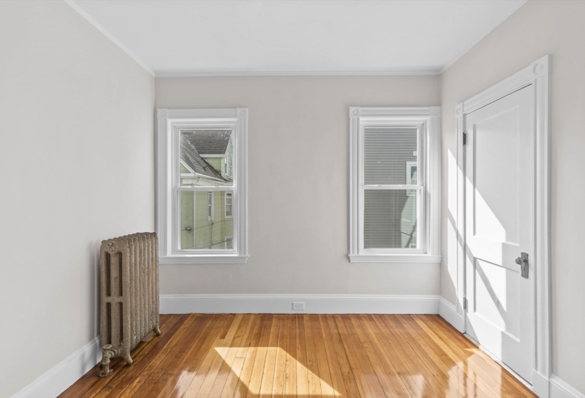Photos of apartment on Speedwell St.,Boston MA 02122