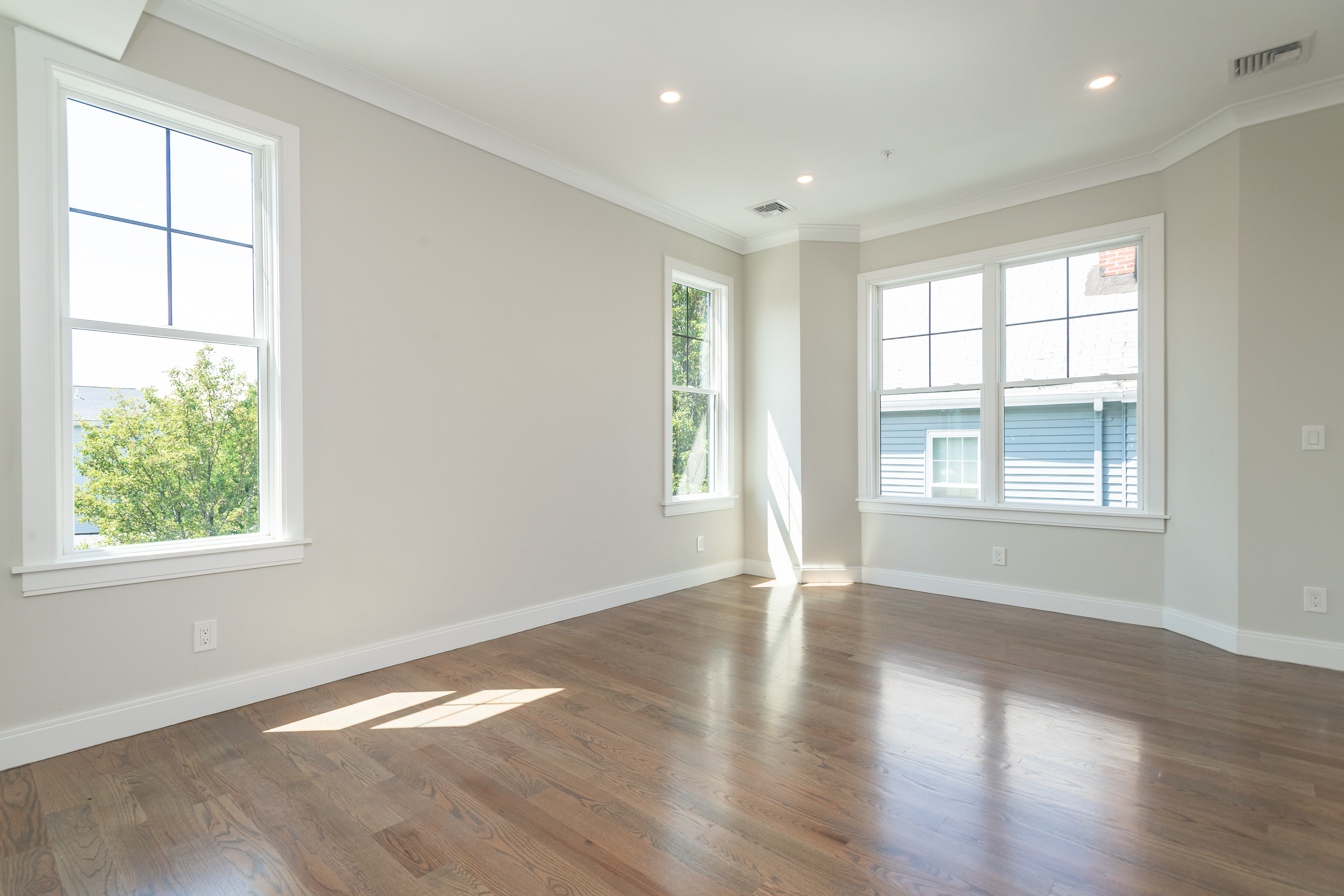 Photos of apartment on Washington St.,Boston MA 02130