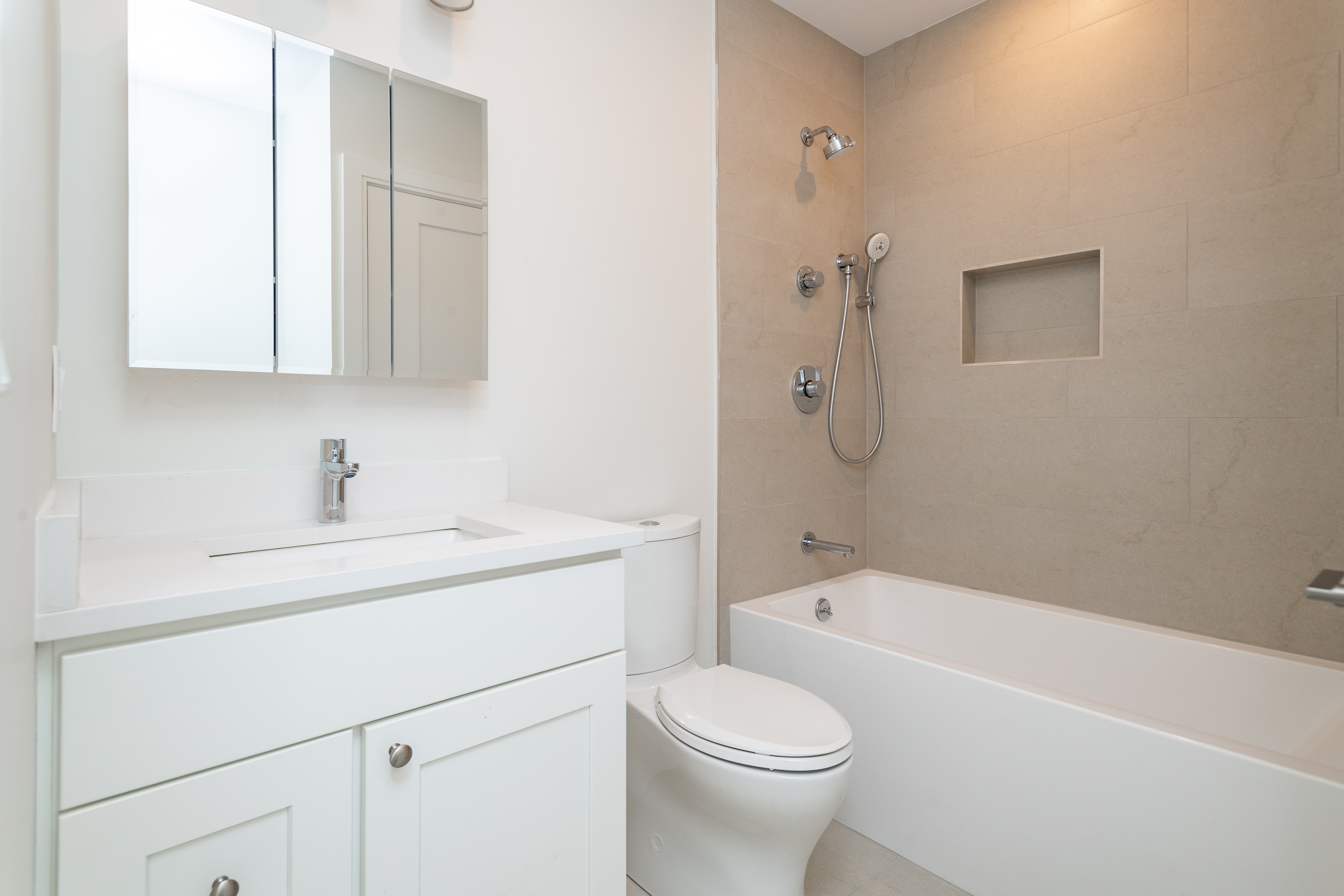 Photos of apartment on Washington St.,Boston MA 02130