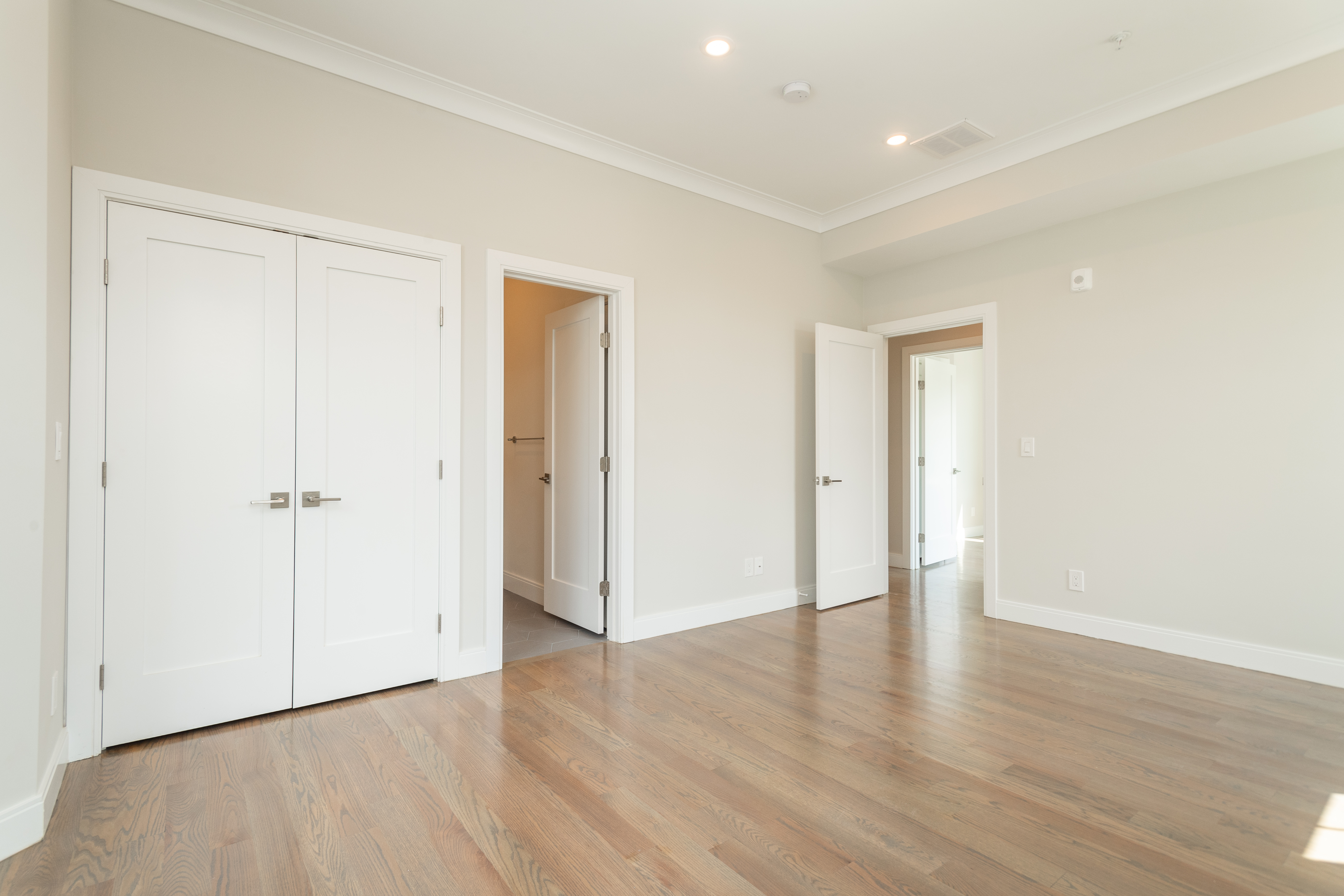 Photos of apartment on Washington St.,Boston MA 02130