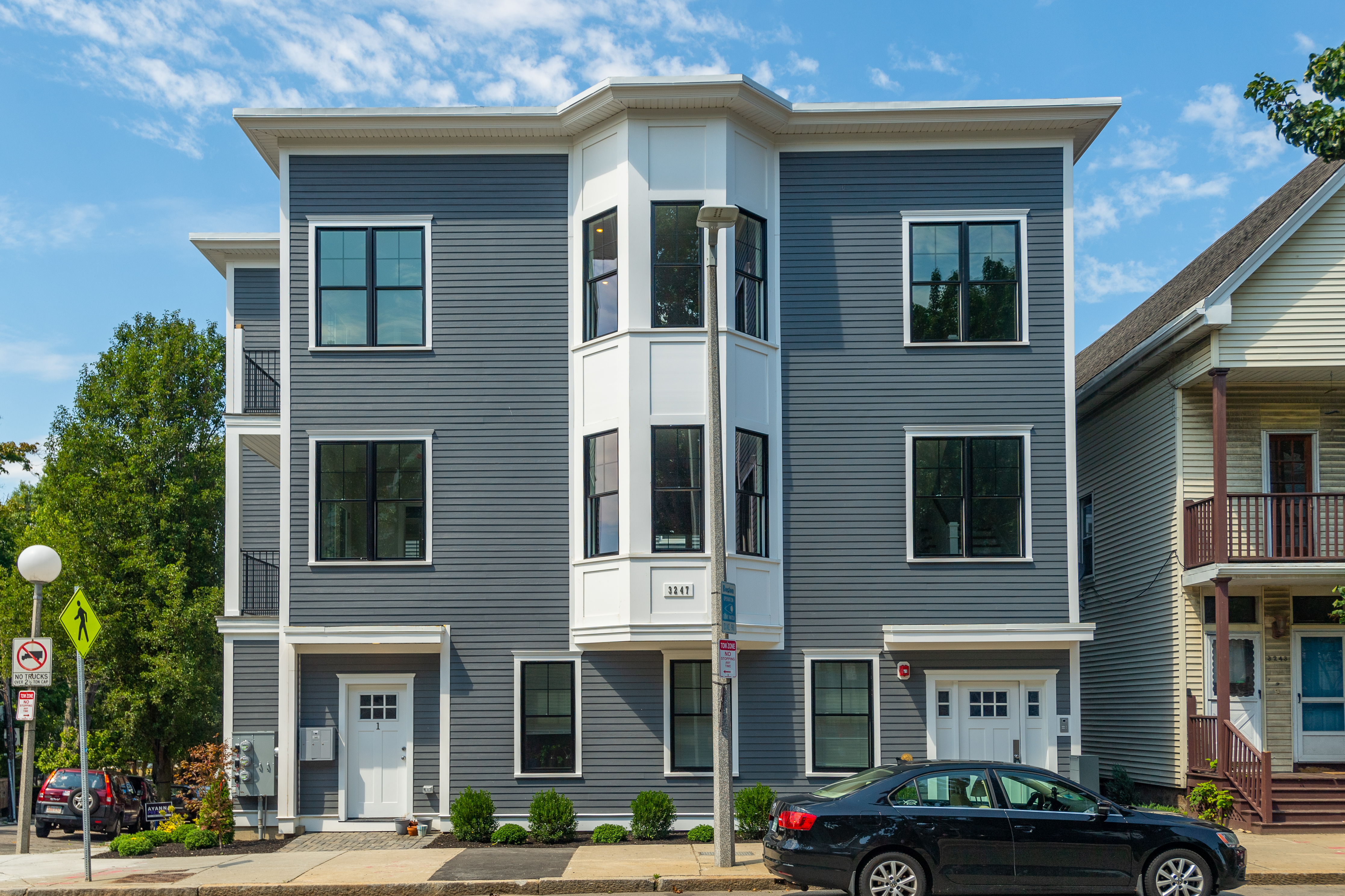Photos of apartment on Washington St.,Boston MA 02130