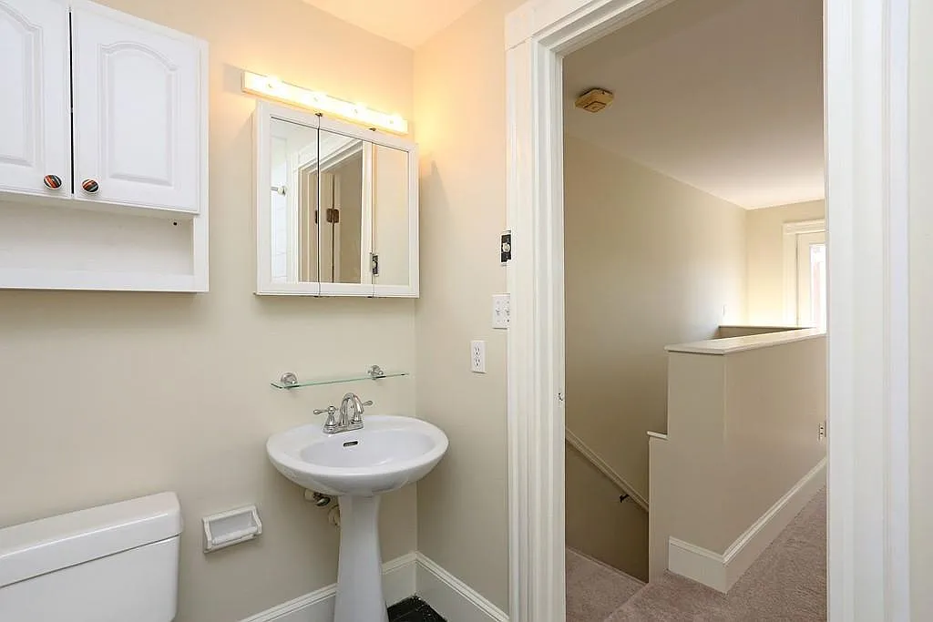 Photos of apartment on Norway St.,Boston MA 02115