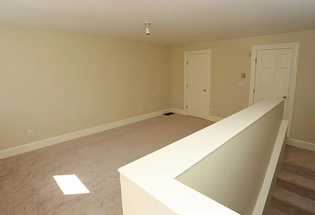 Photos of apartment on Norway St.,Boston MA 02115