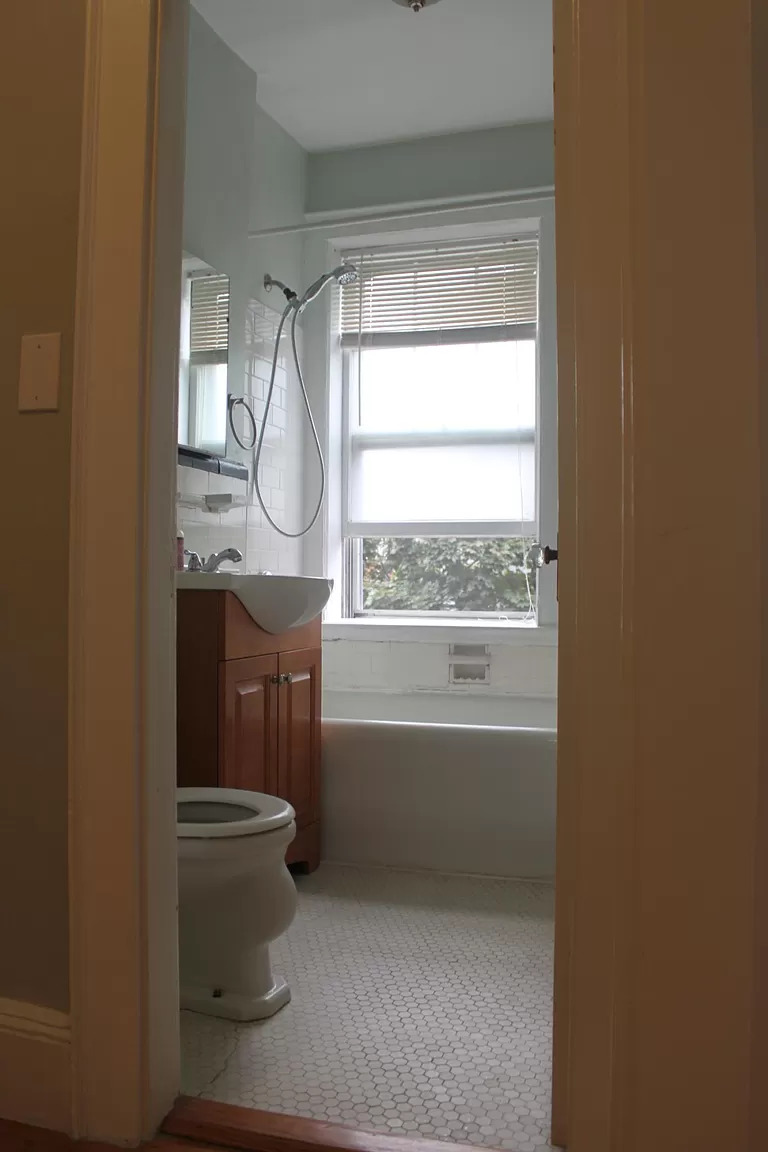 Photos of apartment on Concord Ave.,Cambridge MA 02138