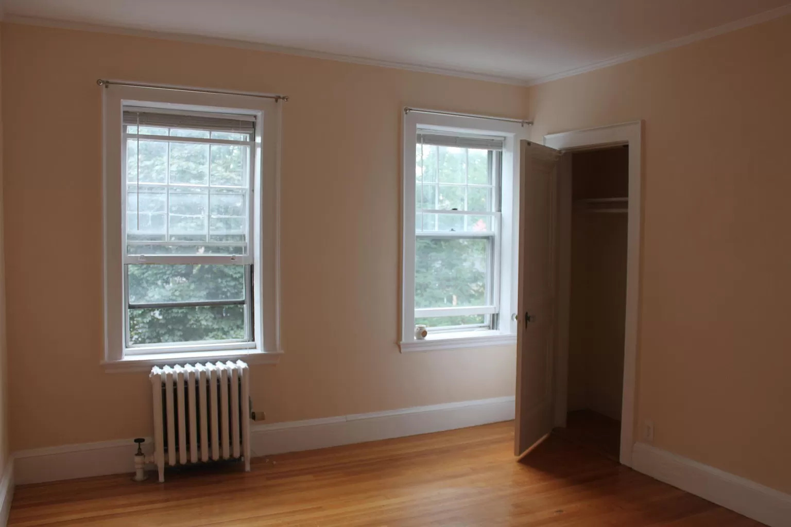 Photos of apartment on Concord Ave.,Cambridge MA 02138